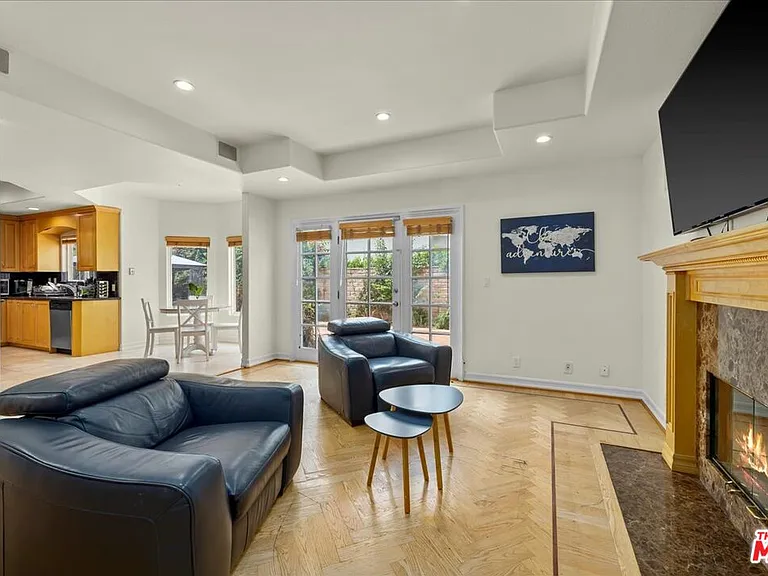 5029 Lemona Ave — Photo 24