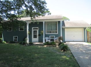 1933 N Yates Ave, Fayetteville, AR 72703