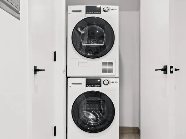 39 Lenox Road image 6 of 21