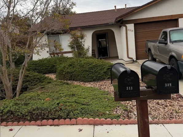 313 San Dimas Ave, Oceanside, CA 92057