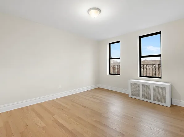 109-20 Queens Boulevard image 1 of 8