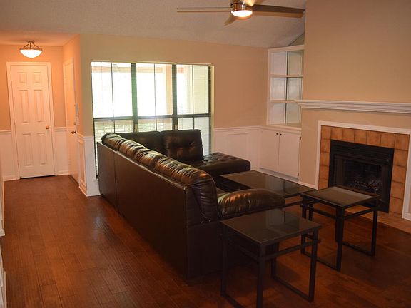 5th image of 1402 Wood Hill Pl