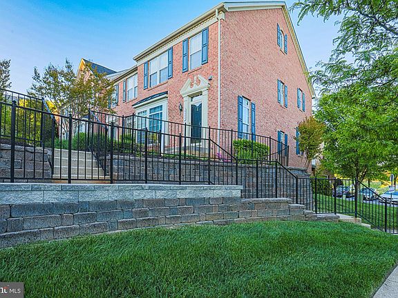 3rd image of 9300 Summit View Way