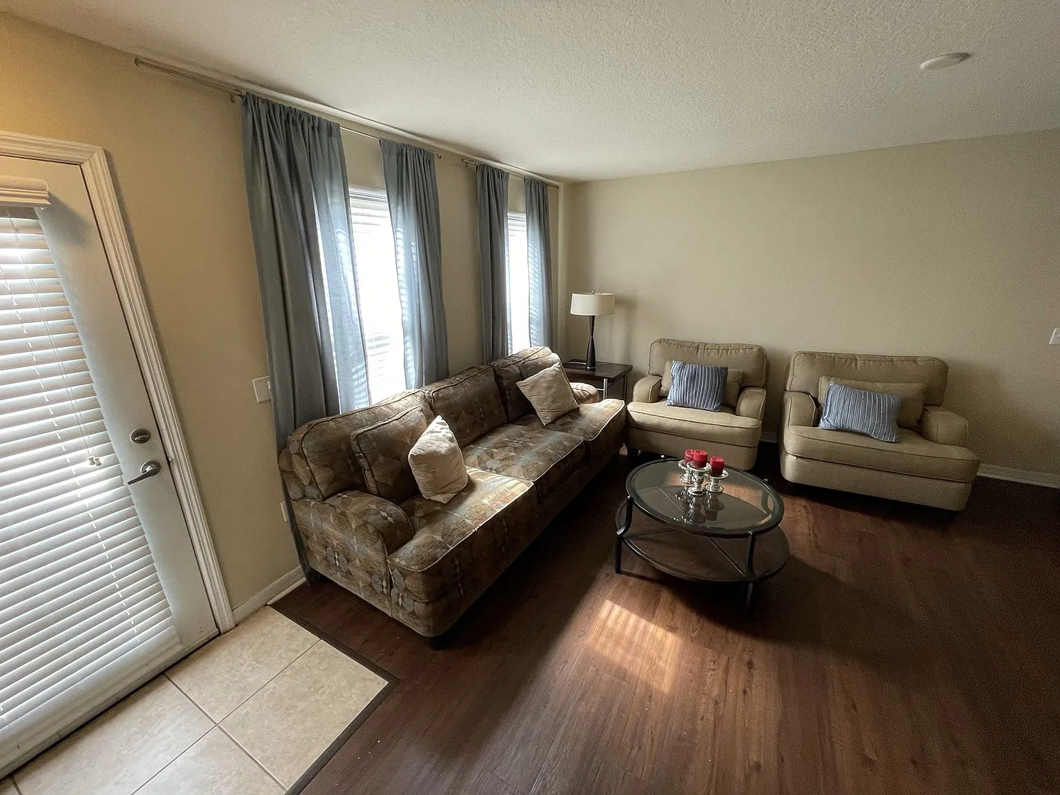 Esplanade Apartments — Photo 2