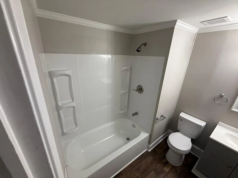421 Carolina Ave — Photo 15