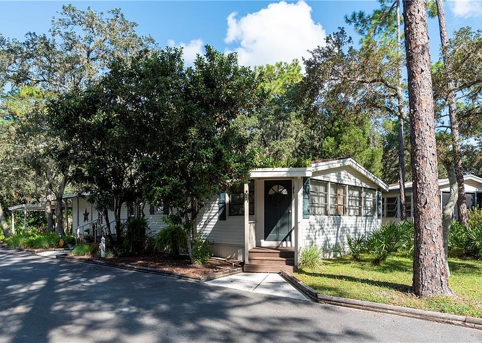 1st image of 524 W Plantation Blvd