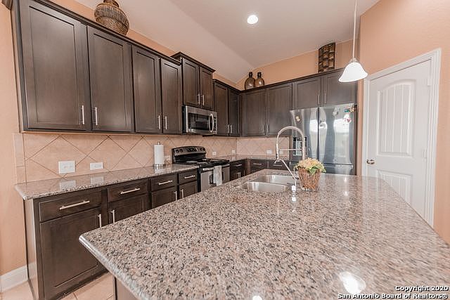 7627 Ruger Rnch, San Antonio, TX 78254 | Zillow