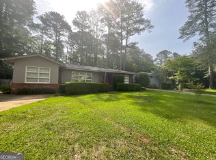 402 Ridgecrest Rd, Lagrange, GA 30240