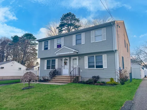 46-48 Kent Rd, Springfield, MA 01129