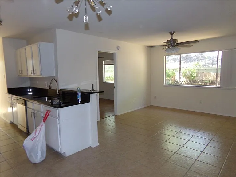 4505 Brown Bark Pl #B — Photo 12