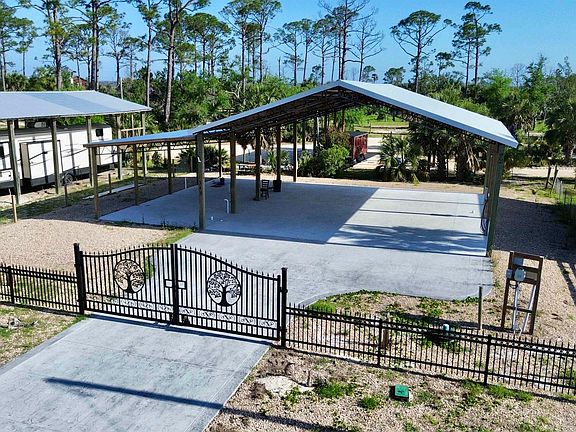 5th image of 348 Cedar Island Rd