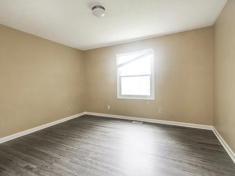 1112 Delray Dr — Photo 14