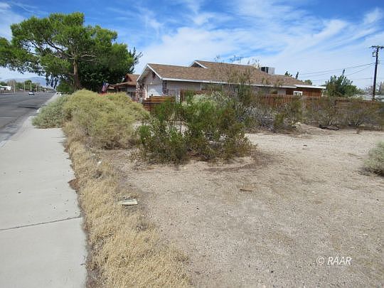 1st image of Ward Ave #15-418-103