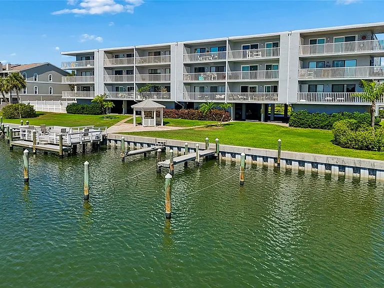 719 Pinellas Bayway S #301 — Photo 60