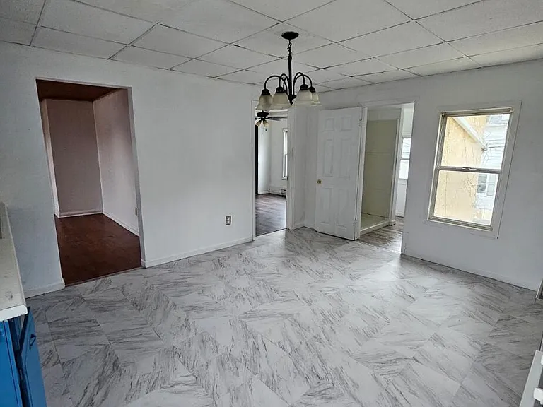 240 Greenbush St — Photo 10
