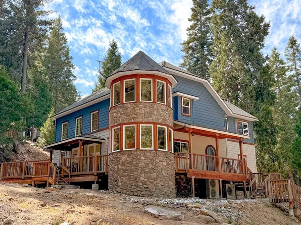 7594 Azalea Ln, Yosemite National Park, CA 95389