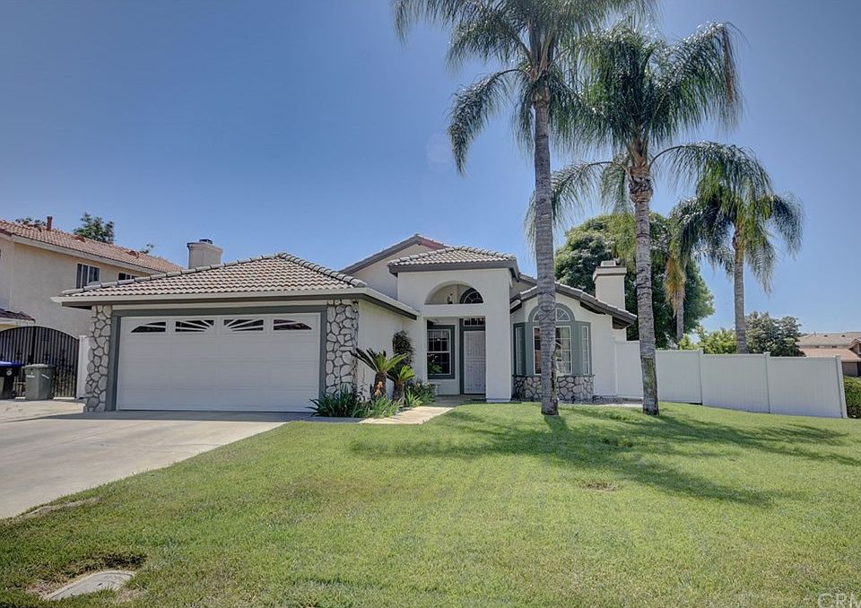 1st image of 993 Sunstone Ave