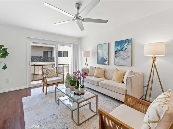 5257 Radford Ave Unit 205, Valley Village, CA 91607