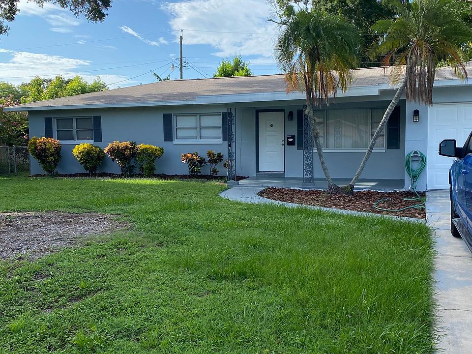 Great curb appeal with fresh paint