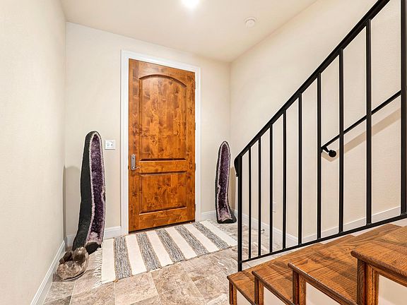 3rd image of 1215 Haven Ln APT 102