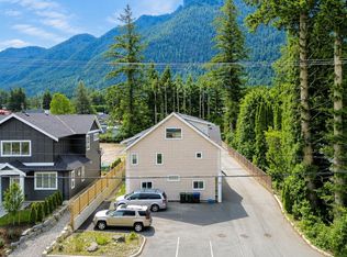 548 Park St #1, Hope, BC V0X1L4
