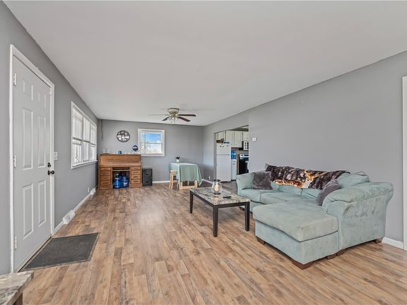 5th image of 14965 Lakeshore Rd