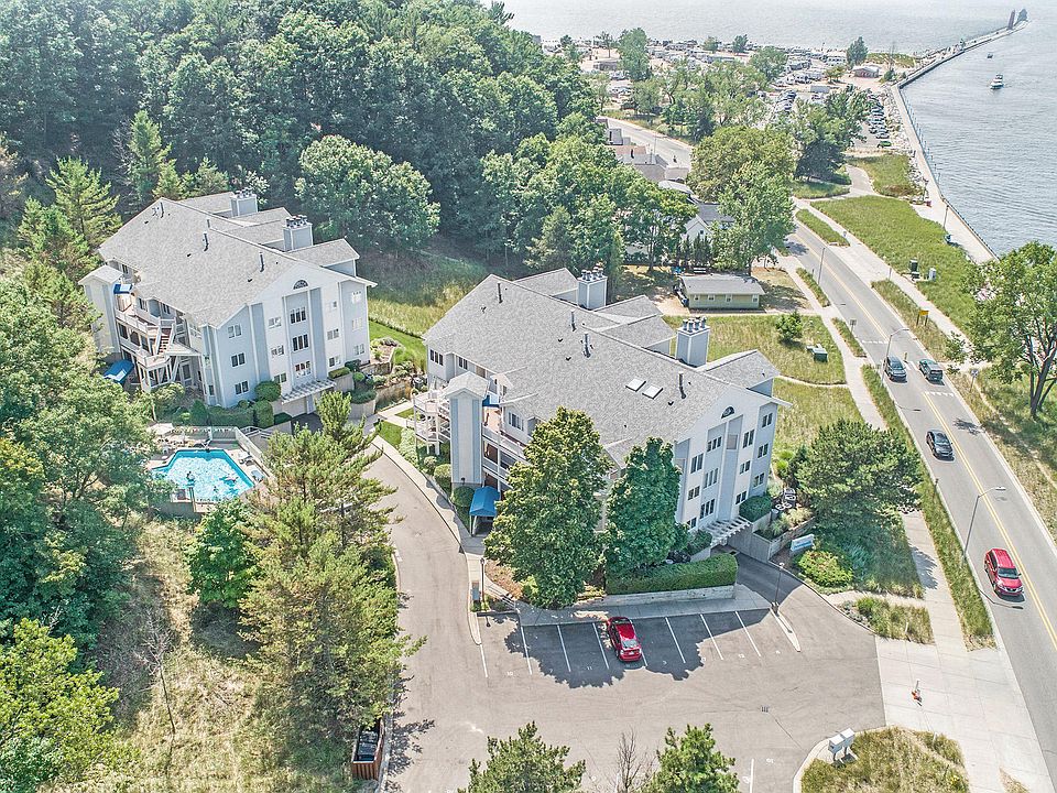 1st image of 820 S Harbor Dr Unit 10