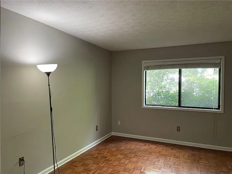 906 Parkaire Xing #906 — Photo 22