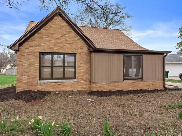 9210 South Chicago ROAD, Oak Creek, WI 53154