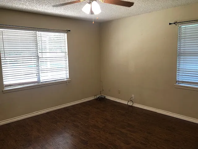 Bedroom with nice lighting