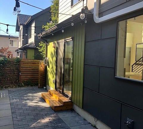 3rd image of 1542 NW 61st St