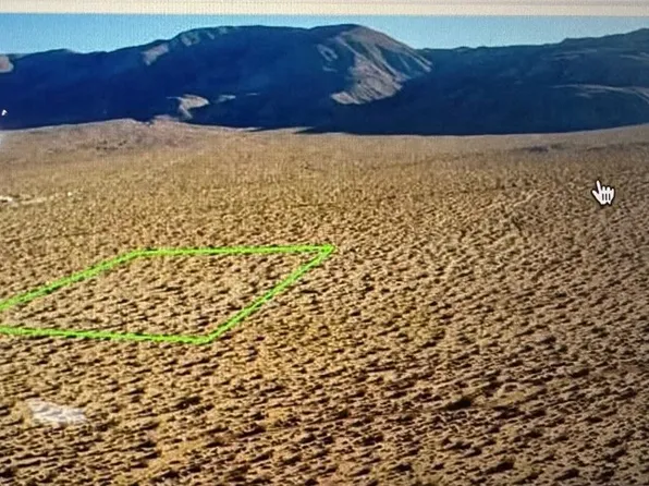 205 Old Woman Springs Rd, Lucerne Valley, CA 92356