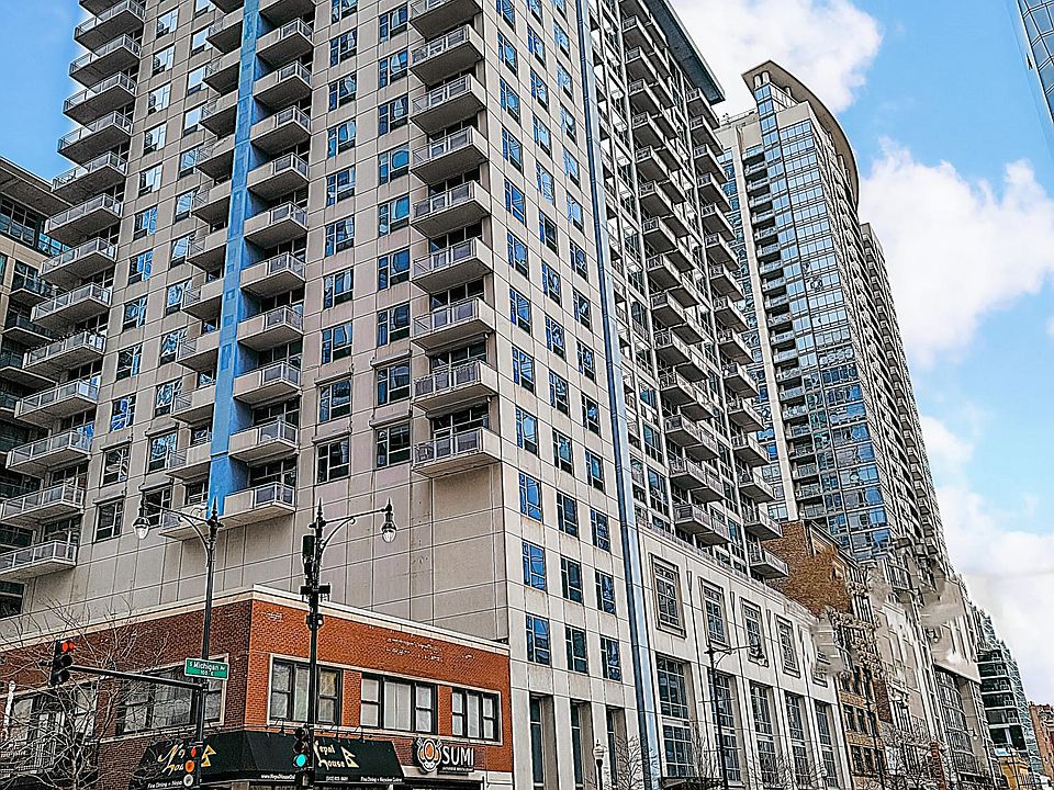 1st image of 1305 S Michigan Ave APT 906