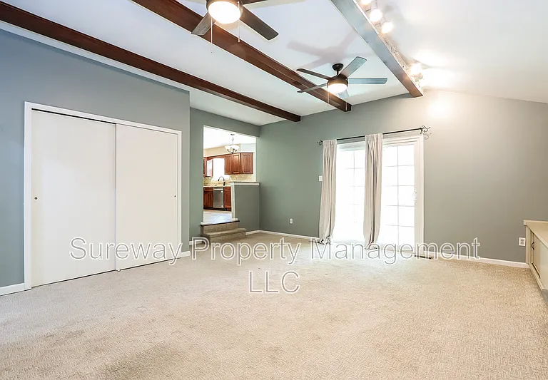 44 Red Oak Dr — Photo 10