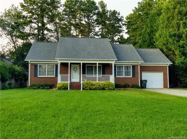 1017 Glouster Ct, Concord, NC 28025