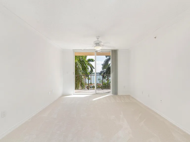 1801 N Flagler Dr #519 — Photo 5