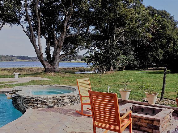 saltwater pool/spa firepit