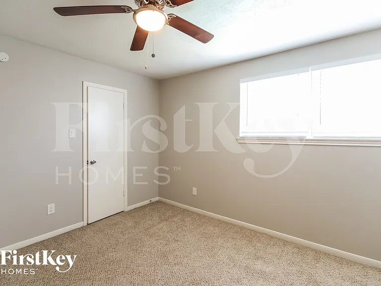 21407 Park Downe Ln — Photo 10