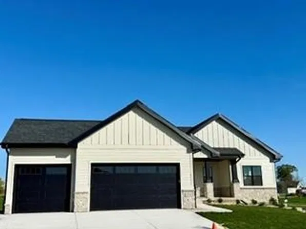 1556 Meister, Waunakee, WI 53597
