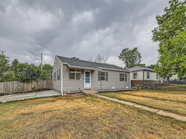 2060 Dichter Court, Thornton, CO 80229