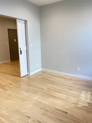 Rented by Chana Ofek, LREB | media 23