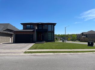 6484 Sam Iorfida Dr, Niagara Falls, ON L2G 0H5