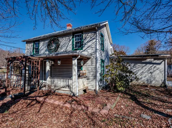 3824 Lombardy Ave, Buena Vista, VA 24416