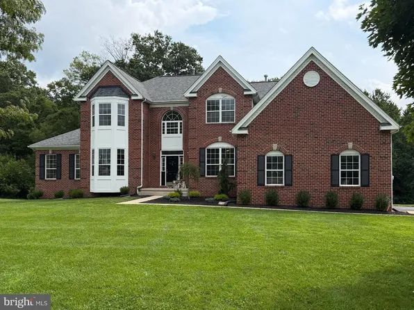 39 Cliffwood Dr, Allentown, NJ 08501