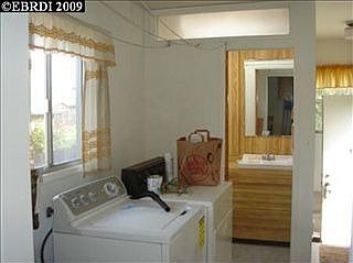 3rd image of 5146 Hilltop Dr