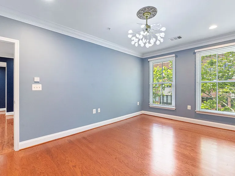1115 Cameron St #311 — Photo 11