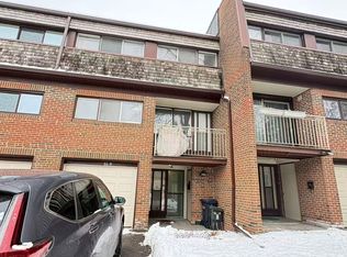 86 Castlebury Cres #14, Toronto, ON M2H1W8