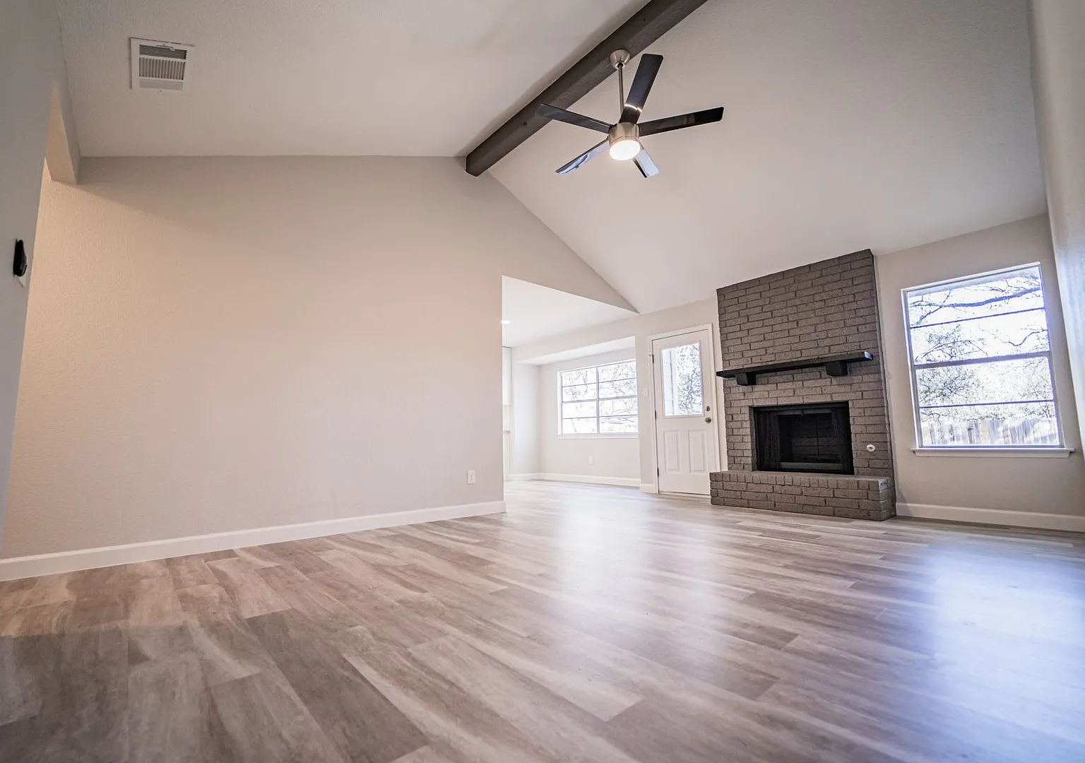 Updated 4 Bed / 2 Bath Home in Northwest San Antonio — Photo 4