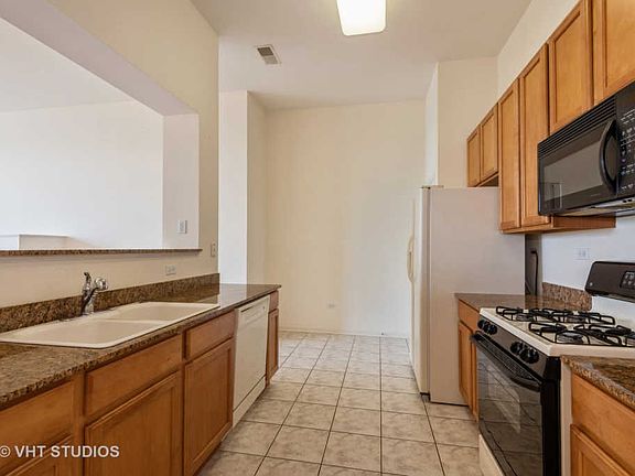 5th image of 1914 Farnsworth Ln Unit 308