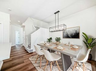 270 W Sora Way SE, Calgary, AB T3S0M7